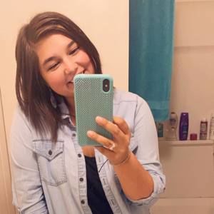 Meet your Posher, Lacey